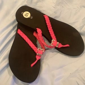 Cute pink sandals NWT size 10 leather Guess
